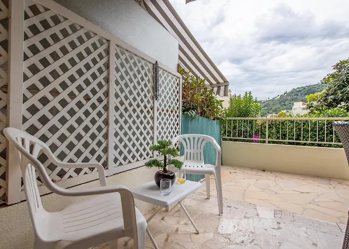 Studio Menton Garavan Avec Piscine A Proximite Italie Et Monaco