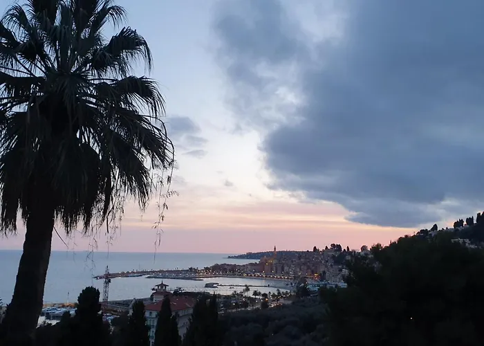 Studio Menton Garavan Avec Piscine A Proximite Italie Et Monaco