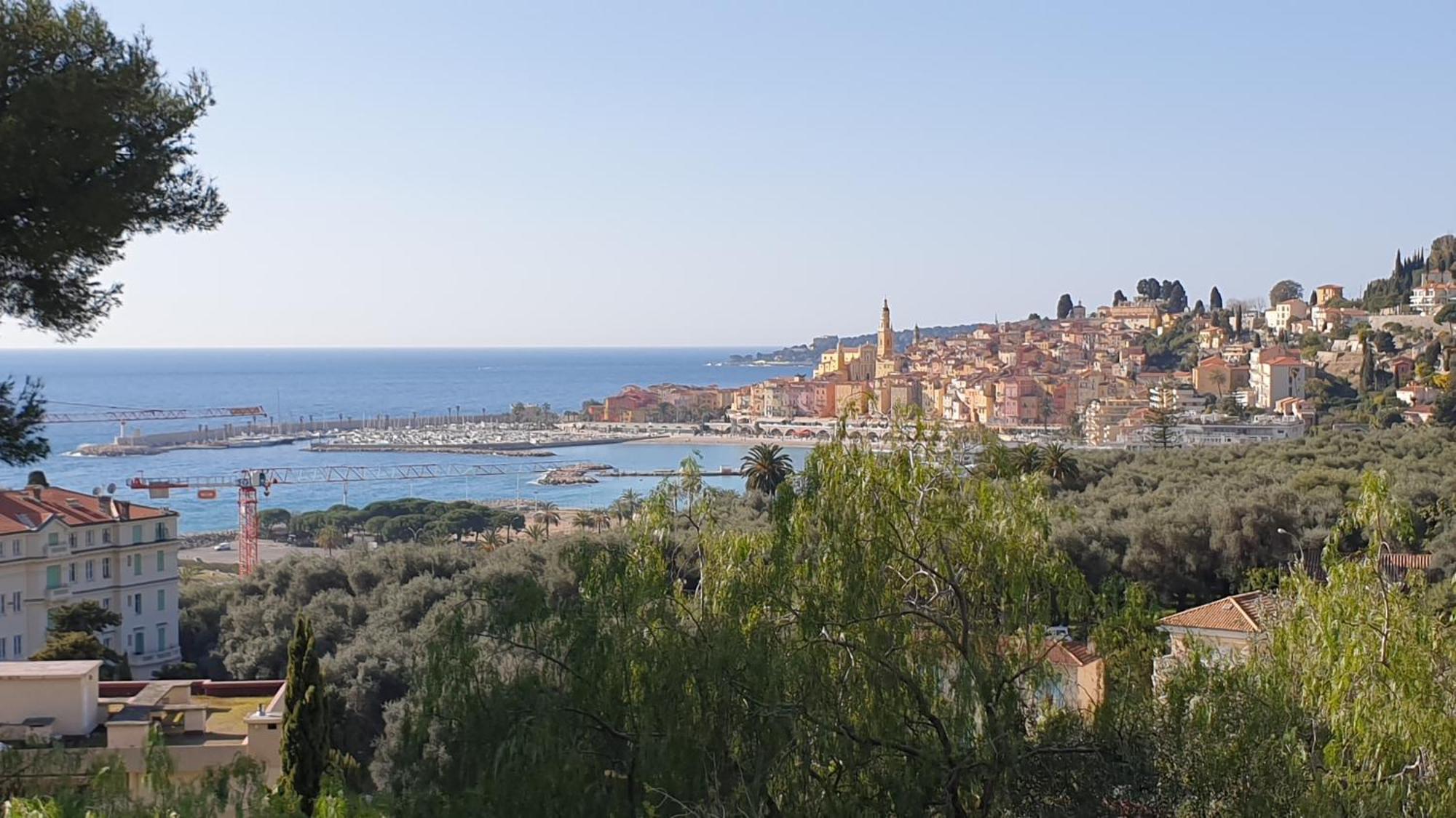 Garavan Avec Piscine A Proximite Italie Et Monaco *